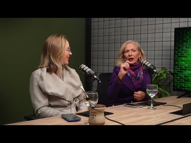 Thumbnail do episódio Episódio 12 – Nomadismo Digital com Gabriela Schwan, Vinicius Pujol e Michaela Bitarello.